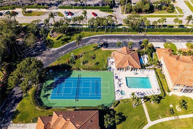 590 Club Marco CIR 9-202, Marco Island, FL 34145