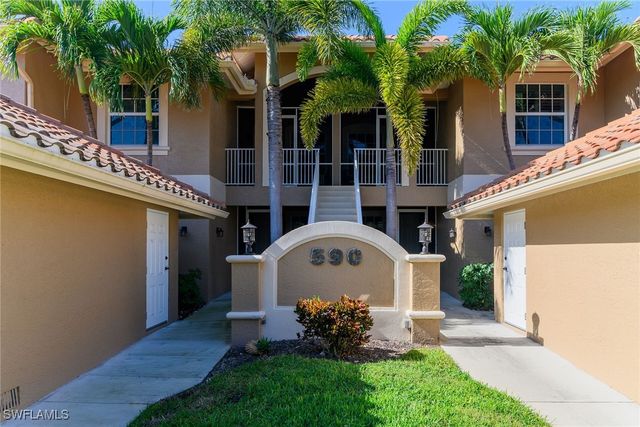 590 Club Marco CIR 9-202, Marco Island, FL 34145