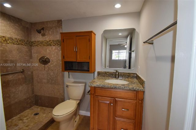 9955 N Belfort Cir 112, Tamarac, FL 33321