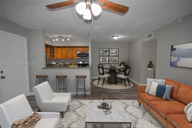 9955 N Belfort Cir 112, Tamarac, FL 33321