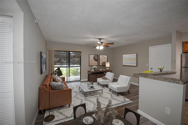 9955 N Belfort Cir 112, Tamarac, FL 33321