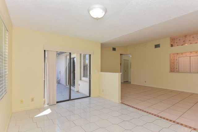 3812 Coco Loba Lane, Boynton Beach, FL 33436