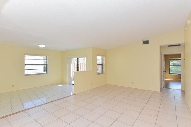 3812 Coco Loba Lane, Boynton Beach, FL 33436