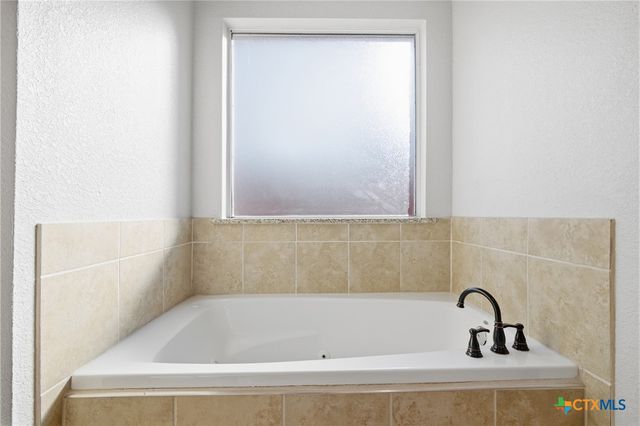 8713 Kansas Avenue, Temple, TX 76502