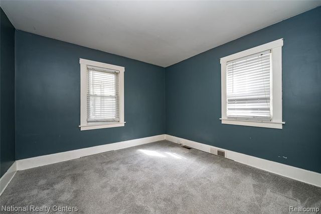 216 Rhode Island Avenue, Royal Oak, MI 48067