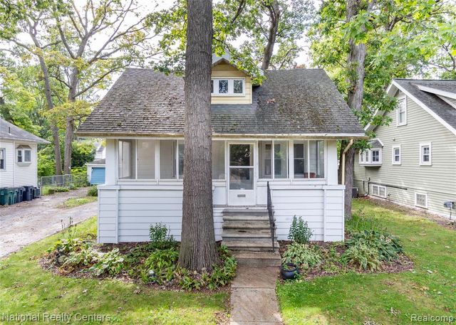 216 Rhode Island Avenue, Royal Oak, MI 48067