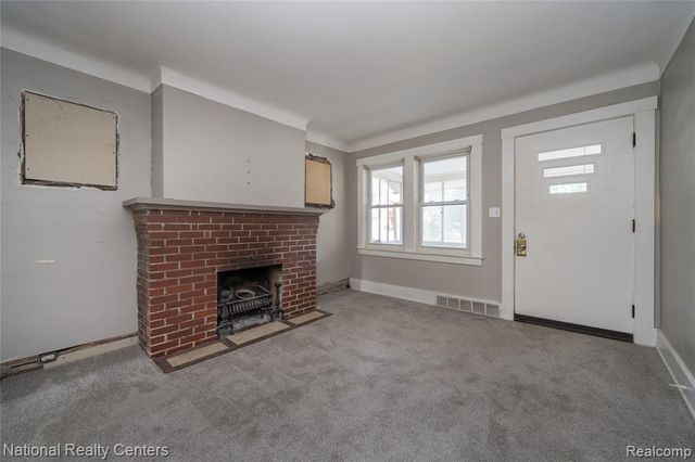 216 Rhode Island Avenue, Royal Oak, MI 48067
