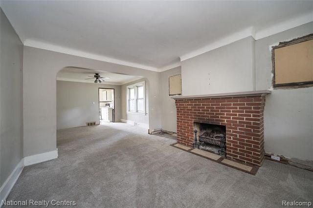 216 Rhode Island Avenue, Royal Oak, MI 48067