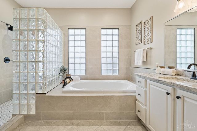 6640 Palmer Place, Miami Twp, OH 45140