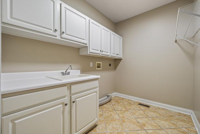 6640 Palmer Place, Miami Twp, OH 45140