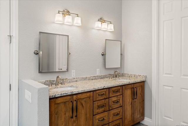 313 Wild Turkey Blvd., Boerne, TX 78006
