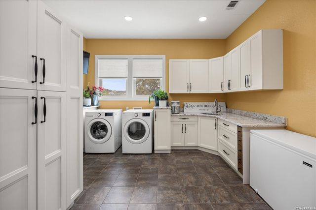 313 Wild Turkey Blvd., Boerne, TX 78006