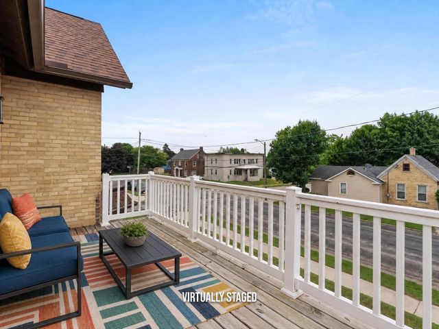 818 N 6th STREET, Manitowoc, WI 54220