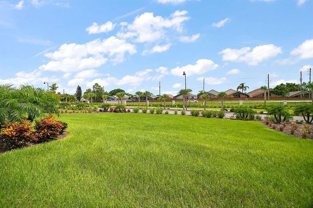 8174 Coconut Place, Kissimmee, FL 34747