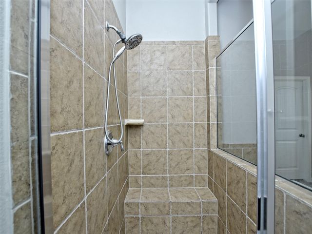 2508 Hilltop Divide LN, Leander, TX 78641