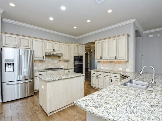 2508 Hilltop Divide LN, Leander, TX 78641