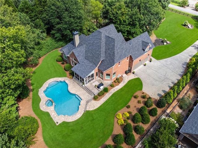 8365 Hurakan Creek Crossing, Cumming, GA 30028