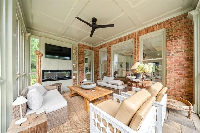 8365 Hurakan Creek Crossing, Cumming, GA 30028