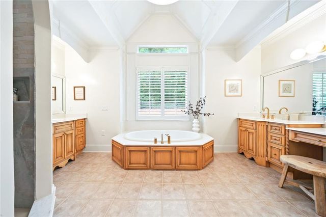 8365 Hurakan Creek Crossing, Cumming, GA 30028