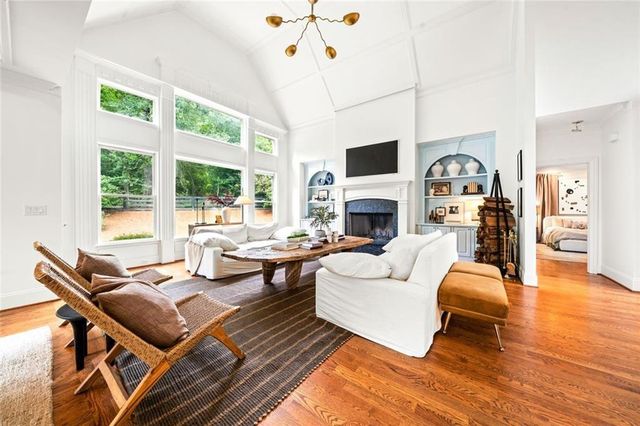 8365 Hurakan Creek Crossing, Cumming, GA 30028