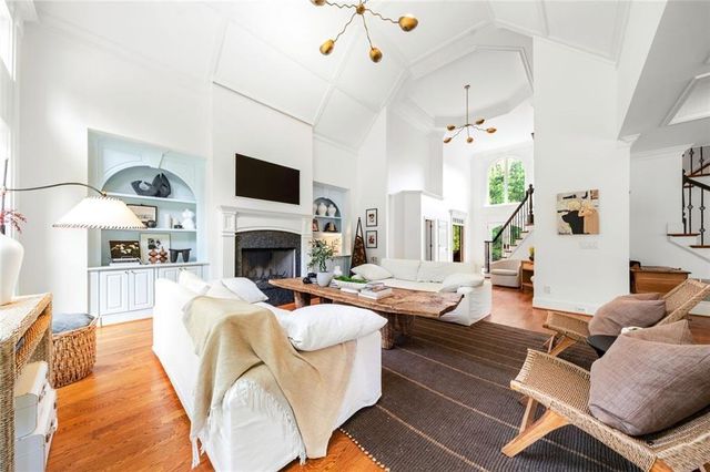 8365 Hurakan Creek Crossing, Cumming, GA 30028