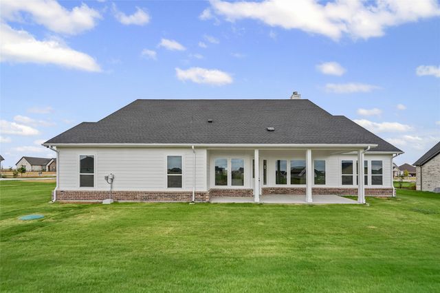 12413 Hornfels Drive, Krum, TX 76249