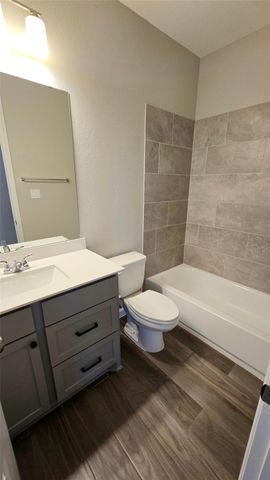 1635 Boone Hollow Lane, Richmond, TX 77469