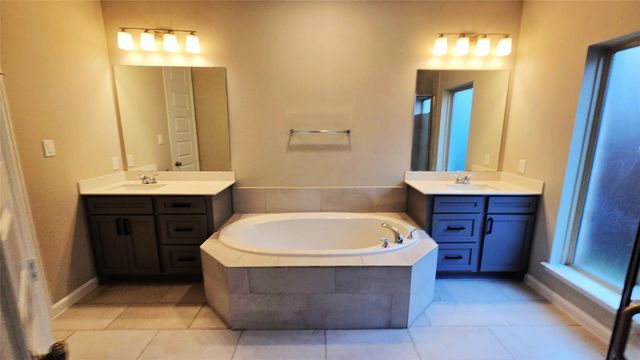 1635 Boone Hollow Lane, Richmond, TX 77469