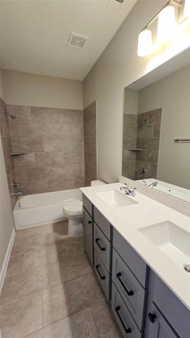 1635 Boone Hollow Lane, Richmond, TX 77469