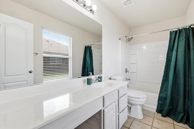 1637 Dream Catcher Way, Krum, TX 76249