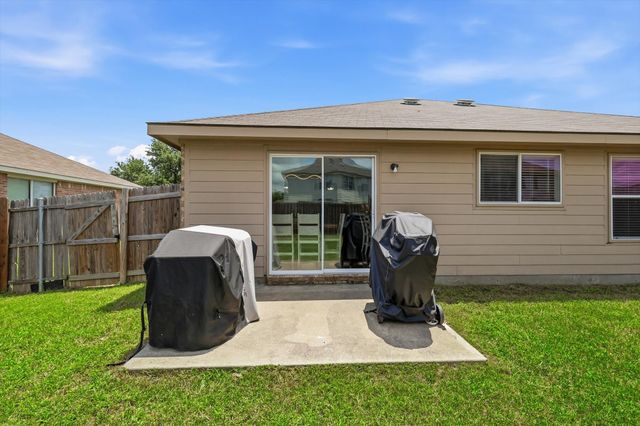 1637 Dream Catcher Way, Krum, TX 76249