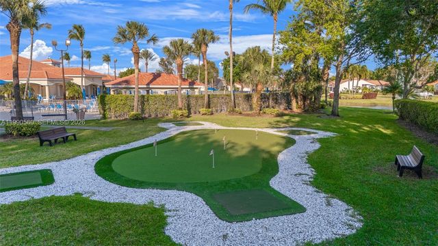 15465 Lake Magnolia Place, Delray Beach, FL 33484