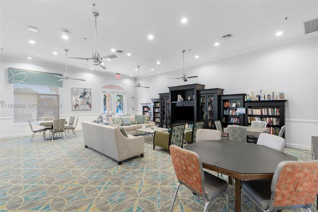 15465 Lake Magnolia Place, Delray Beach, FL 33484