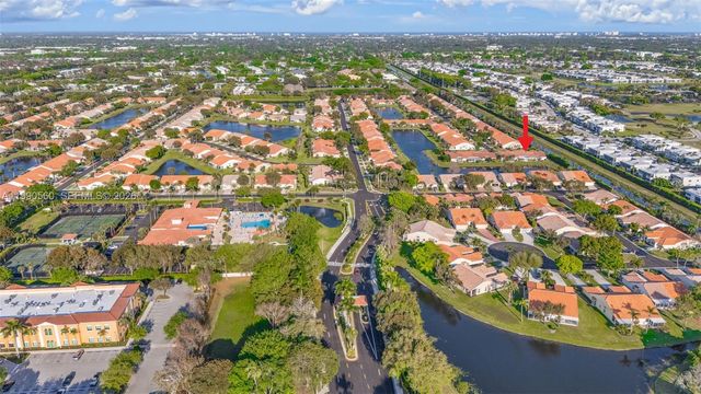 15465 Lake Magnolia Place, Delray Beach, FL 33484