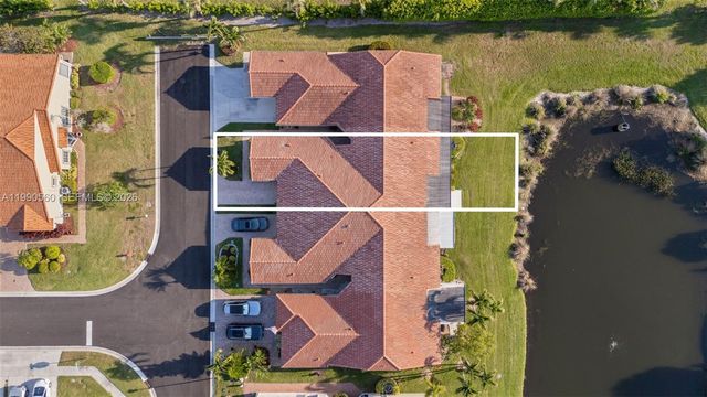 15465 Lake Magnolia Place, Delray Beach, FL 33484
