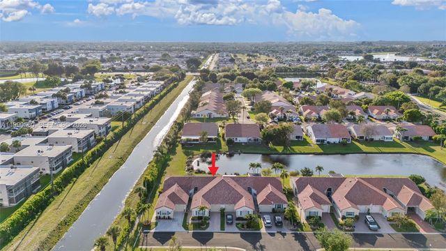 15465 Lake Magnolia Place, Delray Beach, FL 33484
