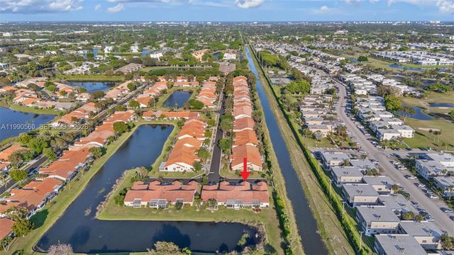 15465 Lake Magnolia Place, Delray Beach, FL 33484
