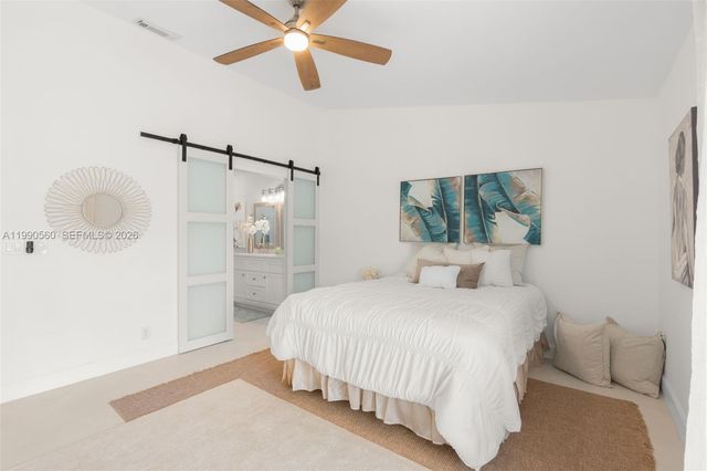 15465 Lake Magnolia Place, Delray Beach, FL 33484