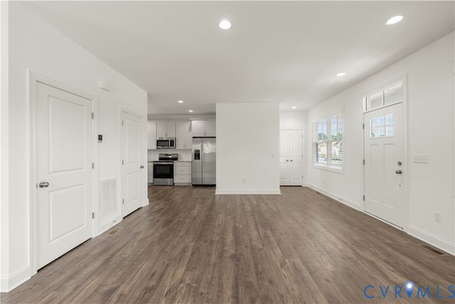628 Overby Bend Rd, Richmond, VA 23222