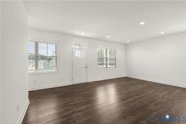 628 Overby Bend Rd, Richmond, VA 23222