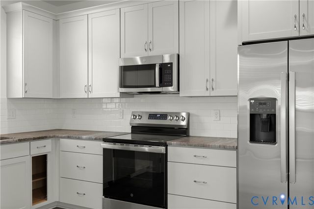 628 Overby Bend Rd, Richmond, VA 23222