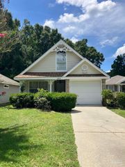 1653 Governors Dr, Pensacola, FL 32514