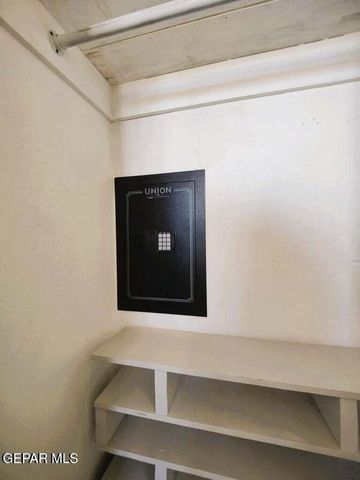 10077 Kirwood, El Paso, TX 79924