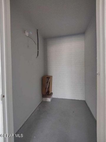 10077 Kirwood, El Paso, TX 79924