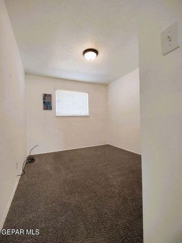 10077 Kirwood, El Paso, TX 79924