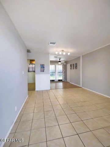 10077 Kirwood, El Paso, TX 79924