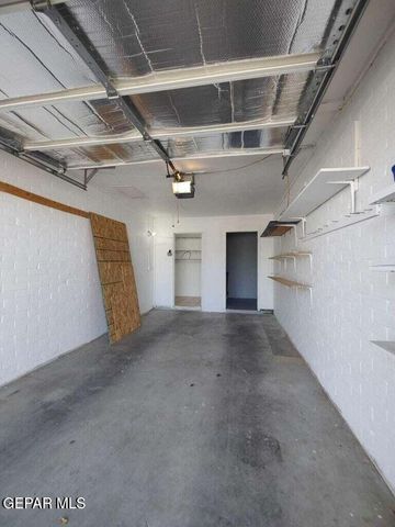 10077 Kirwood, El Paso, TX 79924