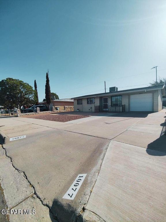 10077 Kirwood, El Paso, TX 79924