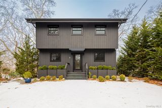 9 Helens Lane, Southampton, NY 11968