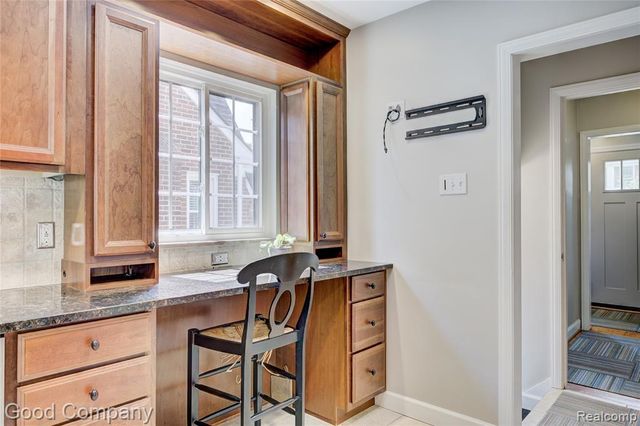 1422 Edgewood Drive, Royal Oak, MI 48067